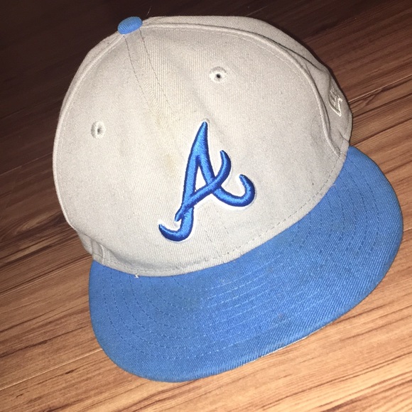 Atlanta Braves Cap - Picture 1 of 3